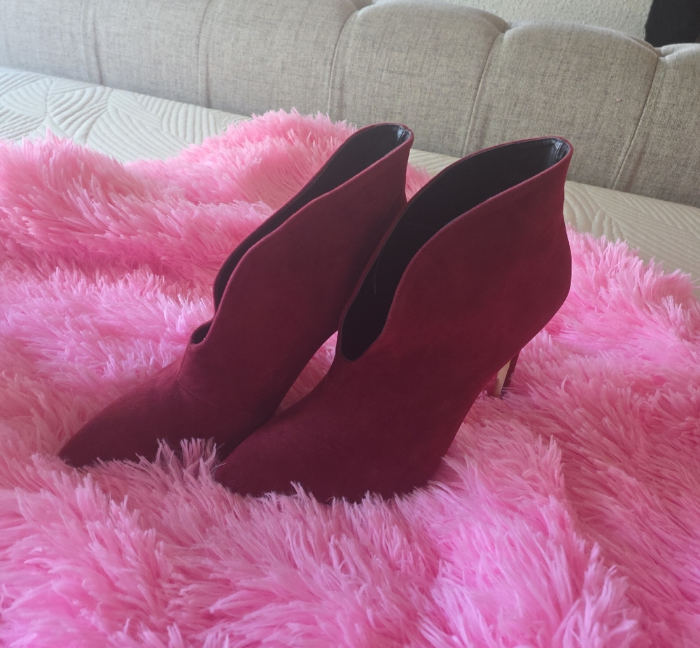 Women's Burgundy Suede V-Cut Pointed Ankle Booties